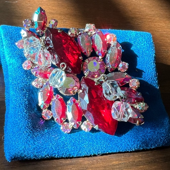Jewelry - Vibrant Red and Silver Costume Brooch